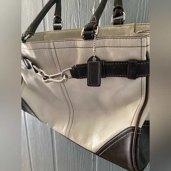 Coach Hampton Shoulder Bag/Tote F11200​ - Picture 8 of 9